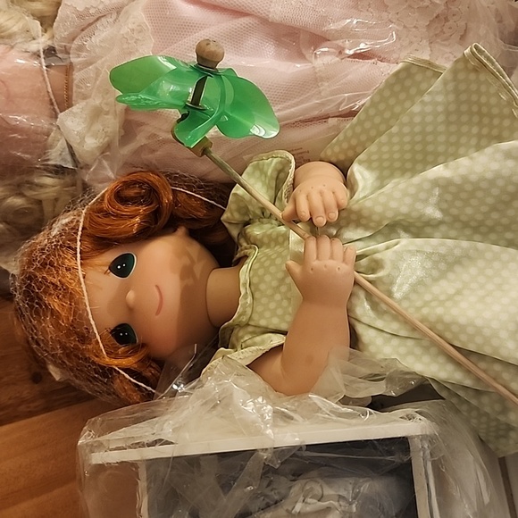A precious collection of dolls - Picture 3 of 13